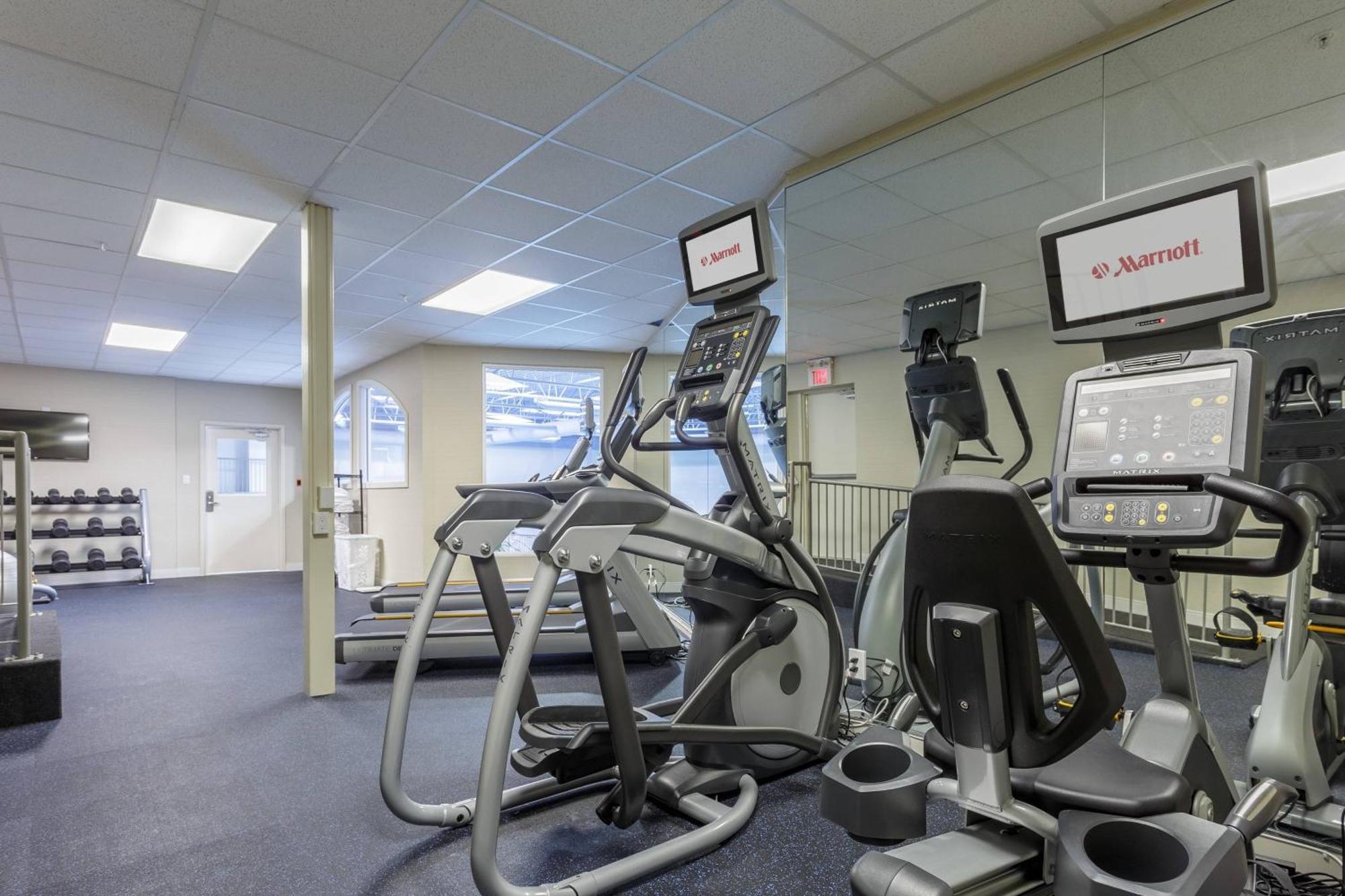 Fairfield Inn & Suites by Marriott Belleville Extérieur photo