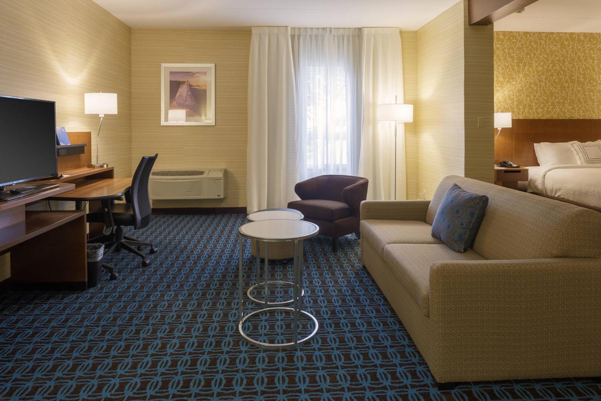 Fairfield Inn & Suites by Marriott Belleville Extérieur photo