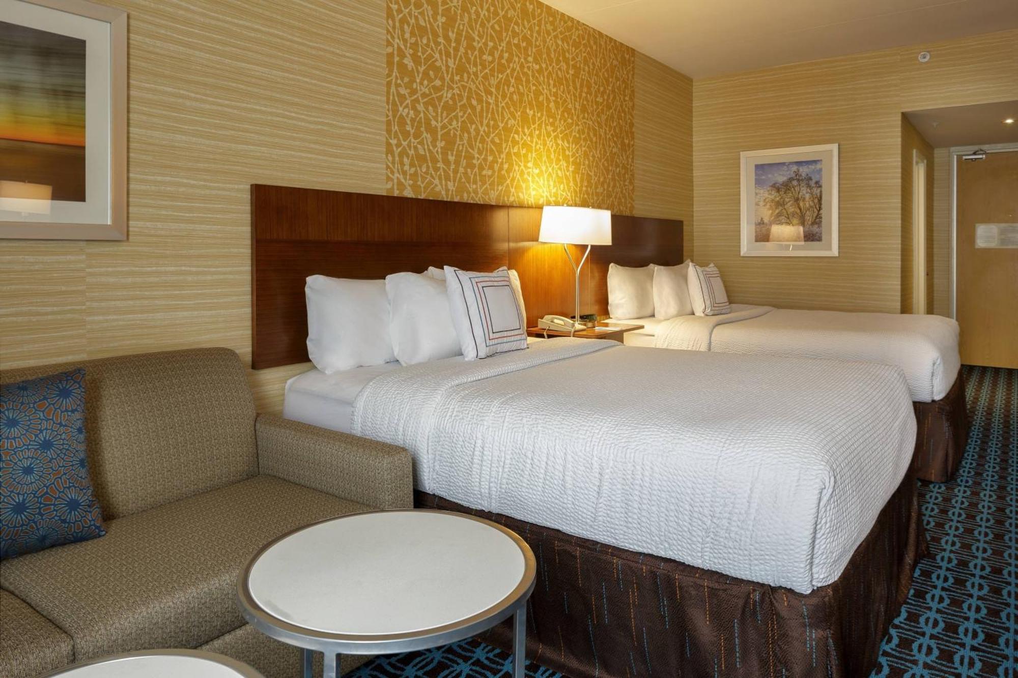 Fairfield Inn & Suites by Marriott Belleville Extérieur photo