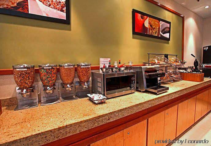 Fairfield Inn & Suites by Marriott Belleville Extérieur photo