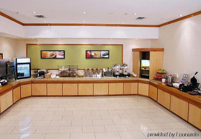 Fairfield Inn & Suites by Marriott Belleville Extérieur photo